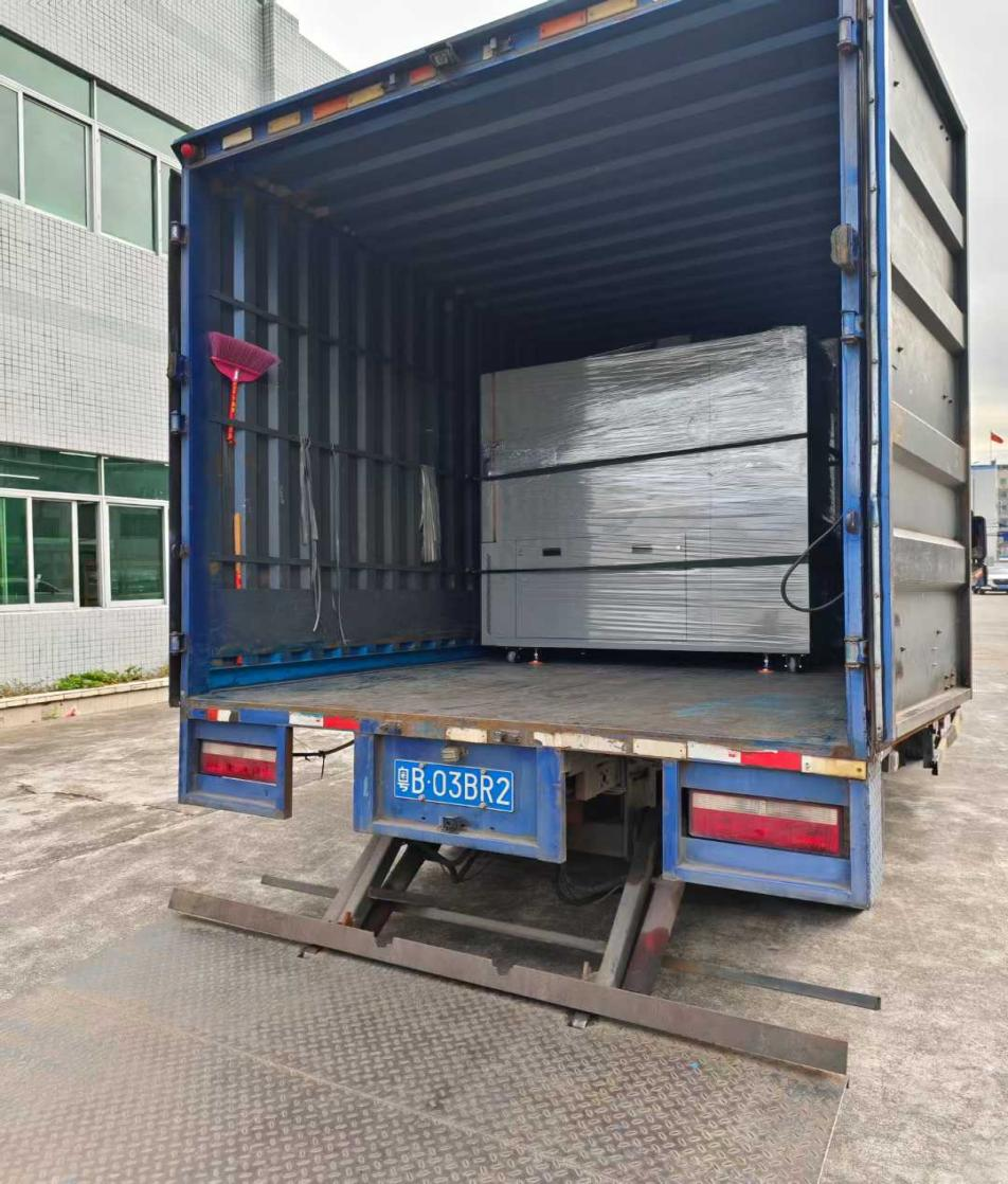 裝車出貨 裝車出貨